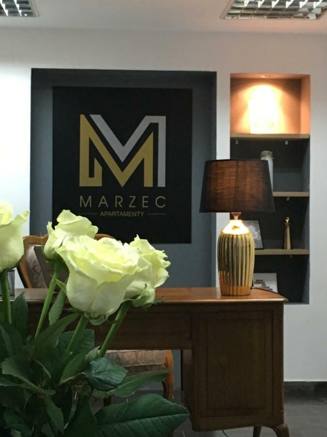 גניזנו Marzec Apartamenty מראה חיצוני תמונה